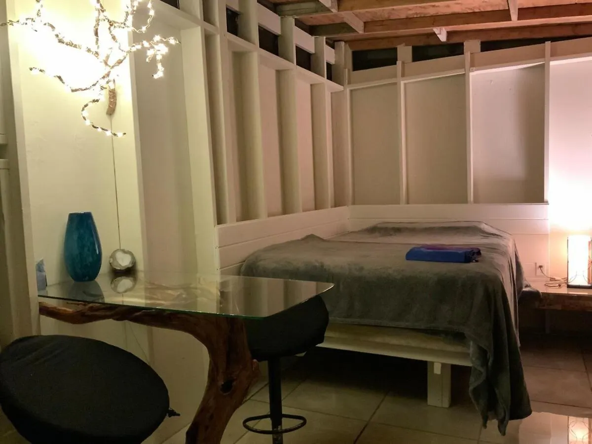 Majestic Banya Tree Cabin Mountain View